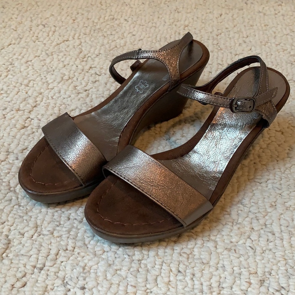 Cuero copper size 37 wedges